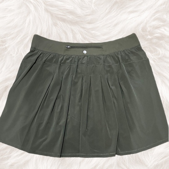Livi Active Dresses & Skirts - LIVI Active Olive Green Athletic Skort Skirt w Shorts Pockets Plus 22/24
